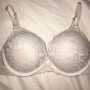 Victoria’s Secret 32C Bombshell push-up bra!